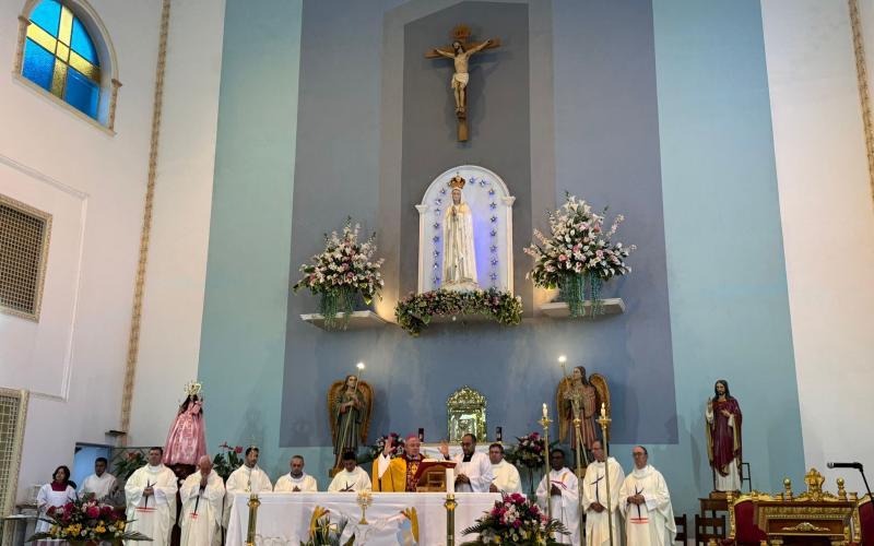 Concelebração na Igreja de Nossa Senhora de Fátima